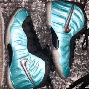 Nike Shoes Size 2 Youth